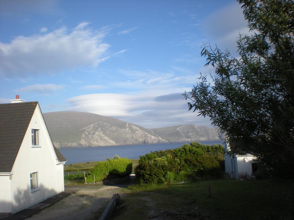 Keel Achill Isle House Bed & Breakfast エクステリア 写真